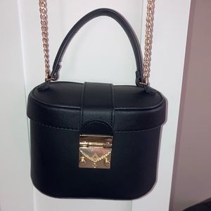 Small Black Purse with Gold Accents (chain,clasp)